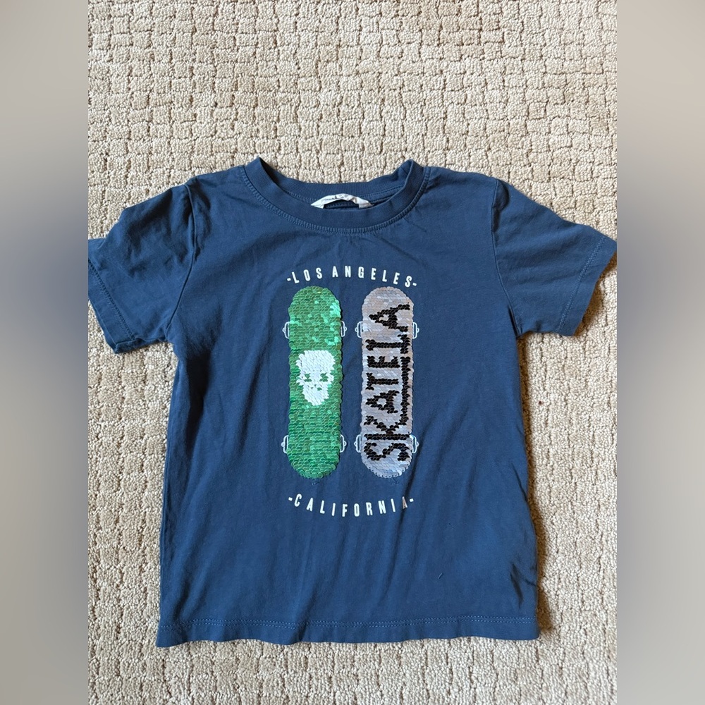 H&M T-Shirt with Skateboard Design (Size 4-6Y)